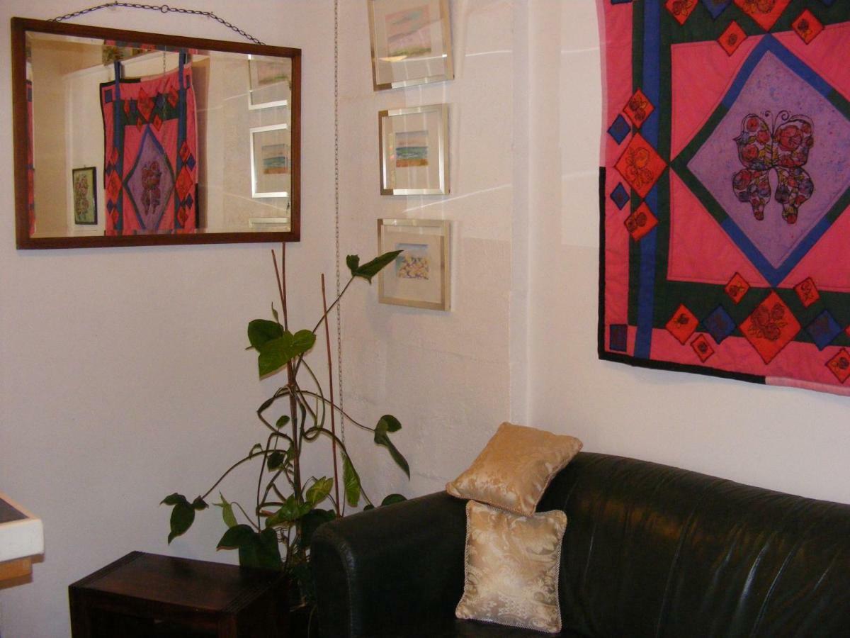 Trevalia Accommodation Penwortham 외부 사진